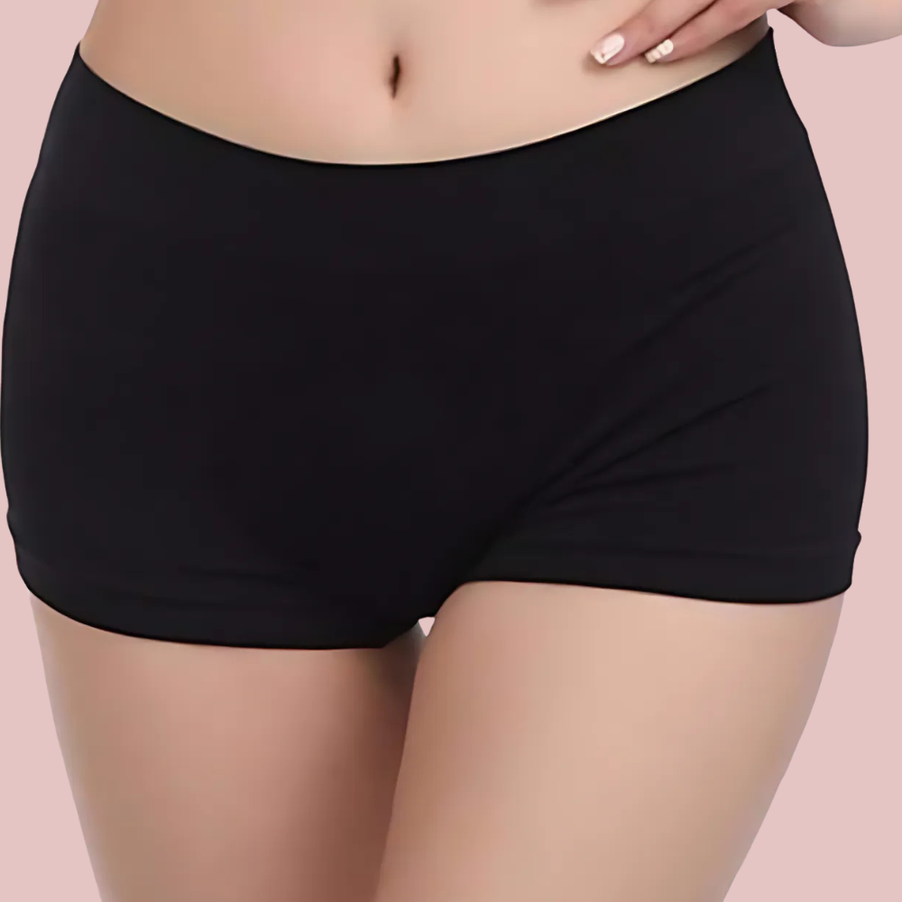 Snug & Stunning Bandeau Bra and Boyshort Set